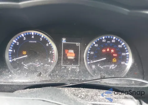 2018 Toyota Highlander Le z USA, uszkodzony, nr VIN 5TDZZRFHXJS240265